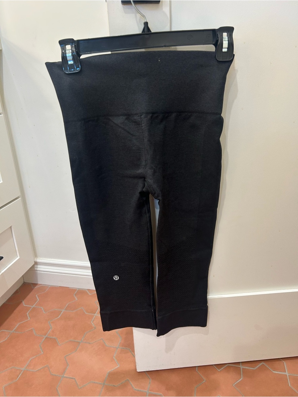 Lululemon Seamlessly Street crop leggings